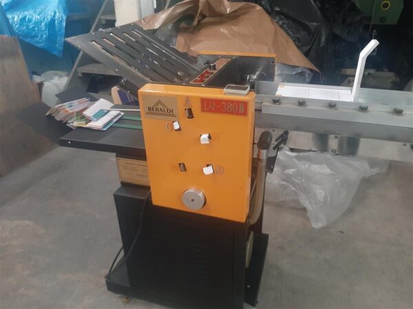 Dobradeira Chinesa LQ-380 B - 4 bolsas