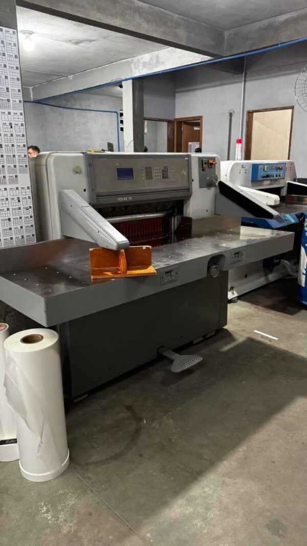 Guilhotina Polar 78 ES - Com Programação
