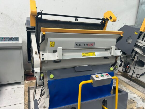 Corte e Vinco ML 1040 - Nova
