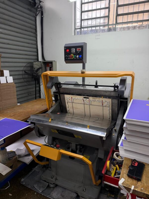 Corte e Vinco Big American - 930x660 mm